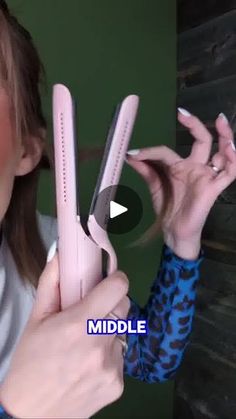 Curls for Days! | SIMPLE CURLING METHOD! 👌🏼 If you struggle with curling your hair or keeping those curls in, this tutorial is for YOU! Grab my fave tool here:... | By Savannah MooreFacebook Easier Way To Curl Hair, Dream Curl Tutorial, Curling Fine Hair Tutorials, How To Use Bubble Curling Wand, How To Create Curl Clumps, Savannah Chat, Tools, Hair Styles, Hair