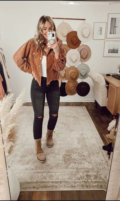 Cute Fall Inspired Outfits, Boho In Winter Outfit, 68 Degree Weather Outfit Work, Nashville Inspired Outfits Winter, Plaid Winter Outfits For Women, Fall Outting Outfits, Call Outfits 2023 Casual, Cute Fall Date Outfits For Women, Casual Fall And Winter Outfits