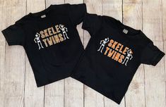 Skeletwins Halloween Skeleton Twin Shirts Matching - Etsy Double Trouble Twin Shirts, Twin Halloween, Twin Shirts, Halloween Tshirt, Heat Press Vinyl, Matching Tees, Halloween Skeleton, Kids Graphic Tees, Halloween Skeletons