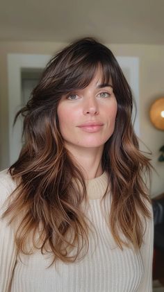 37 Gorgeous Side Bangs Hairstyles To Flatter Every Face Shape 80s Fringe Hair, Fall Hair With Bangs, Side Part Bangs Long Hair, Bottle Neck Bangs Hair, Thick Side Bangs, Side Part Bangs, Bangs Ideas, Side Bangs Hairstyles, Bangs Hairstyles