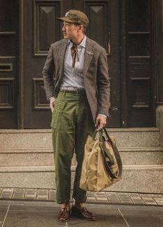 Mens Scarf Fashion, Men Workwear, Photographer Outfit, Old Man Fashion, Baggy Style, Men Stylish Dress, Rugged Style, Man Fashion, Sharp Dressed Man