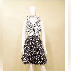 Black And White Designer Dress, Zipper Front, Fully Lined, 2pockets White Designer Dress, White Bubble Dress, Bubble Dress, Designer Dress, Dress Zipper, Dresses Black, Xl Dress, Front Zipper, Designer Dresses