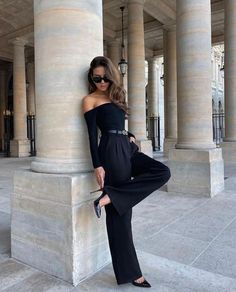 Summer Date Night Outfits, Black Work Outfit, All Black Outfits For Women, Dinner Outfit Casual, Black Flare Dress, Clear Mules, Dinner Date Outfits, Summer Date Night