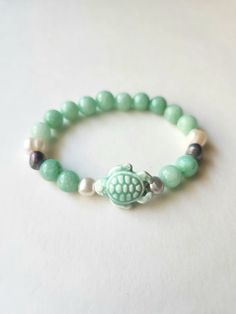 Description soon Ceramic Turtle, Sea Turtle Bracelet, Tropical Jewelry, Turtle Bracelet, Green Sea Turtle, Boho Green, Semi Precious Beads, Quartz Beads, Green Ceramics