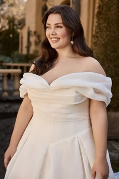 Sophia Tolli Wedding Dress Sophia Tolli: Y3145FI - Ariane Sophia Tolli Wedding Dresses, Tule Rok, Sophia Tolli, Special Occasion Gowns, Blue Ball Gowns, Curvy Bride, Dream Wedding Ideas Dresses, Dress Order, Crystal Blue