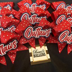 These mini cheer bows with 3D names are a perfect gift and can be used as cheer backpack bag tags, keychain, or on a lanyard.  You can customize them with individual names or team names. The bow measures 5"x5" and is decorated with rhinestones and a custom 3D name. These are adorable and a great gift idea for your team.   ----SHIPPING & PROCESSING--- ♥ Processing Time (the time it takes me to create your order) Pleas refer to my shop announcements and FAQ's for up to date processing time information. ♥ We ship packages Monday - Friday via USPS First Class mail and USPS Ground Mail for order exceeding one pound.  Upgraded shipping options are available and depend on the size of the package. Please contact me for a price.  ♥ Standard shipping takes 3-6 business days, priority shipping takes Team Mom Gift Ideas, Cheer Backpack, Cheerleader Gift, Team Mom Gifts, Team Cheer, Cheer Bag, Cheerleading Gifts, Cheer Gifts, Team Bags