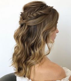 Prom Hair For Medium Length, Down Prom Hair, Half Up Half Down Prom, Bridemaids Hairstyles, Braided Half Updo, Rambut Brunette, Long Hair Updo, Penteado Cabelo Curto, Half Up Half Down Hair