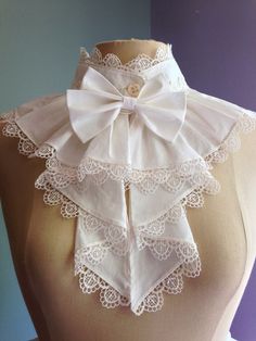 Classic Lolita Jabot Collar Ivory by PeppermintButler on Etsy Pola Blus, Detail Couture, Mode Vintage, Gothic Lolita, Character Outfits, Historical Fashion