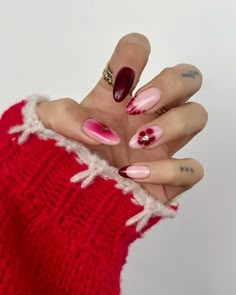 Level 2 Nail Art, Biab Manicure, Biab Nail Art, Uñas Nail Art, Gel Nails Design, Nail Art Rose, Aesthetic Nail Art, Bow Nail Designs, Gel Polish Designs