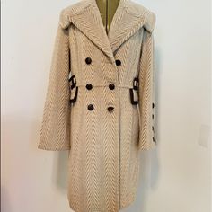 New Id Collection Women’s Bege Wool Coat Jacket Sz M With Leather Trim. Green Suede Jacket, North Face Jacket Women's, Rain Trench Coat, Blue Raincoat, Ruched Sleeve Blazer, Brown Vest, Velvet Coat, Color Block Jacket, White Denim Jeans