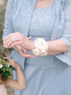 Wedding Corsages For Mothers, Ranunculus Wrist Corsage, White Ranunculus Corsage, White And Pink Corsage, Ranunculus Corsage, Pale Pink Corsage, Blush Spray Rose, Corsage Light Pink