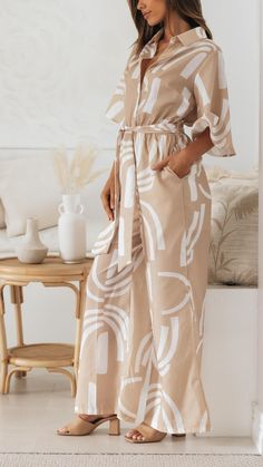 Loving this coastal inspired palette from this Jumpsuit! This statement piece speaks for itself- so simply style with brown mules and gold jewellery for a look to take you from day to night easily. Jumpsuit Ideas, Outfits Jumpsuit, Long Jumpsuit, International Clothing, Jumpsuit Pattern, Long Jumpsuits, Clothing Size Chart, Linen Women, Office Ladies