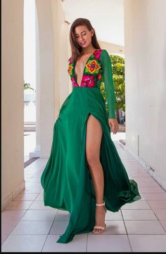 Outfit Mexicano, Circular Skirt, Boda Mexicana, Mexican Outfit, Mexican Dresses, Ethnic Print, Quinceanera Dresses, Dress Codes, Quinceanera