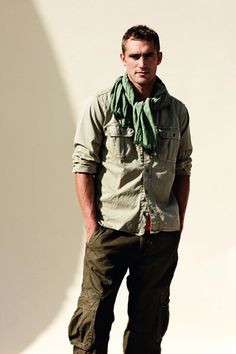 Field Scientist Outfit, Mens Adventure Style, Jungle Outfit Men, Forest Outfit Men, Indiana Jones Outfit, Desert Outfit Men, Mens Hiking Fashion, Adventure Clothing Men, Indiana Jones Style