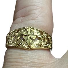 New Vintage! Beautiful Cut Ring. 14kt Gold Plated Diamond Cut Small Diamond Center Filigree New Vintage Ring Sz 5 #163 Gold Filigree Promise Ring Stamped 14k, Ornate Gold Filigree Ring With Diamond Cut, Ornate Gold Rings With Diamond Cut, Gold Diamond Cut Filigree Ring For Gift, Gold Filigree Ring With Diamond Cut For Gift, 5 Rings, Vintage Ring, 14kt Gold, Diamond Cut