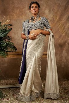 Ivory Embroidered Saree Set by Jayanti Reddy at Pernia's Pop Up Shop 2024