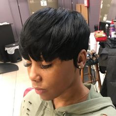 African American Short Haircuts, Short Hairstyles For Black Women, Popular Short Hairstyles, Short Weave, Easy Hairstyles For Medium Hair