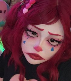 Cute Circus Makeup, Red And White Clown Makeup, Face Paint Ideas Clown, Cute Clown Makeup Ideas, Makeup Ideas Cosplay, Silly Clown Makeup, Clown Looks Makeup, Fun Clown Makeup, Mexican Clown Makeup