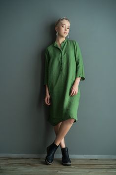 Linen shirt tunic with pockets The tunic is made of soft green linen We sew it in sizes S M L Amelia is 176 cm tall and wears size S Tunic dimensions measured flat: bust circumference S/100 cm M/104 cm L/108 cm hips S/110 cm M/114 cm L/118 cm tunic length 104 cm sleeve length 49 cm Material: 100% linen Green Long Sleeve Relaxed Fit Shirt Dress, Green Relaxed Fit Long Sleeve Shirt Dress, Green Linen Long Sleeve Dress For Beach, Casual Green Tunic Dress, Summer Green Shirt Dress With Buttons, Green Linen Bohemian Dress, Green Linen Dress With Buttons, Green Relaxed Fit Linen Beach Dress, Green Linen Dress For Daywear