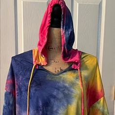 Nwot White Birch Short Sleeve Hoodie. Sz L. 95% Polyester, 5% Spandex. Blue Stretch Hooded Hoodie, Blue Stretch Hoodie With Drawstring Hood, Trendy Blue Stretch Hoodie, Blue Spring Hoodie, Sporty Multicolor Top With Drawstring Hood, Multicolor Hooded Athleisure Hoodie, Poncho Style Top, Leopard Hoodie, Corduroy Top