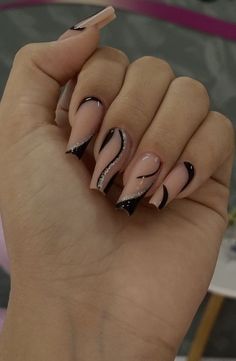 Nagellack Trends, Black Acrylic Nails, White Nail, New Year's Nails, Classy Nails, Dope Nails