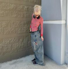 Build Outfit, Slay Outfits, 2000s Outfits, London Outfit, Skating Outfits, Cool Fits, Casual Stylish