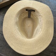 Brand New Never Worn Vince Camuto Straw Hat Size 0/S With Adjustable Sizing On The Inside. 72% Paper 28% Polyester Trim. Fur Pom Pom Beanie, Animal Print Scarf, Paper Hat, Tie Headband, News Boy Hat, Leather Mary Janes, Wide Brimmed Hats, Fur Pom Pom, Brim Hat