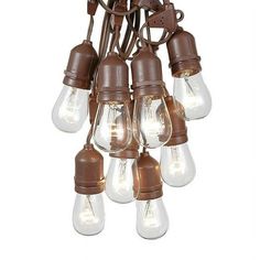 a bunch of light bulbs hanging from a ceiling