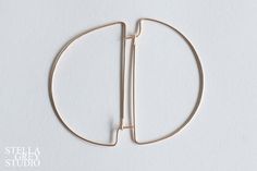 A modern take on a classic hoop earring, these hand forged earrings are simple in design & high on style. Perfect, understated, elegant. Material choices: 14k yellow gold filled, 14k rose gold filled, or sterling silver. Size: approx. 2.5" long x 1.5" wide Due to the handmade nature of these earrings, no two will be exactly the same and may vary slightly from the picture. Just like your eyebrows, these are sisters, not twins. //  window.__lo_site_id = 192117; (function() { var wa = document.crea Statement Earrings Gold, Moon Gold, Simple Hoop Earrings, Earrings Rose Gold, Bronze Jewelry, Gold Statement Earrings, Classic Earrings, Solid Gold Jewelry, Delicate Earrings