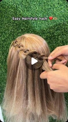 Winnie The Pooh Hairstyle, Easy Thanksgiving Hairstyles For Kids, Loop Hairstyle, Front Bangs Haircut, Style Front Bangs, Thanksgiving Hairstyles, Bangs Haircut, Preppy Hairstyles, Front Bangs