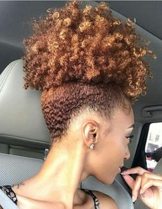 Bob Black, Long Hair Tips, American Hairstyles, Afro Style, Dyed Natural Hair, African Hair, Glossy Hair