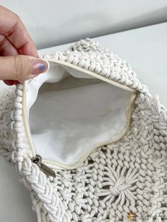 BirdinBag - Sleek Fringed Crochet Bag - Embrace Minimalist Decor Chic Crochet, White Details, Fringe Bags, Crochet Bags, Minimalist Decor, Bag Straps, Crochet Bag, Free Gifts, 20 Cm