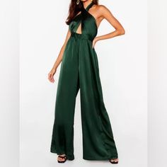 Nwt Green Nasty Gal Halter Neck Cut Out Jumpsuit Size Us 4 Great Condition And Good For Long Legs! Comes From A Smoke Free Pet Free Home Fancy Jumpsuit, Jumpsuit Fitted, Satin Jumpsuit, Halter Jumpsuit, Prom Outfits, Mode Inspiration, Wide Leg Jumpsuit, American Women, Formal Wear