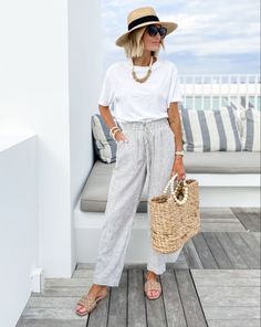 Maxi Dress Cruise Outfit, Older Women Beach Outfits, Coastal Grandma Shoes, Beach Summer Outfits 2023, Italian Women Style Summer, Grandma Coastal Fashion, Coastal Mom Outfits, Coastal Fashion Women, Linen Pants Outfit Spring