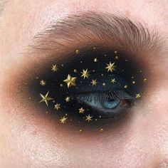 Editorial Make-up, Gold Eyeliner, Drag Make-up, Smink Inspiration, Beauty Make-up, Kesha, Eye Makeup Art, Editorial Makeup, Makeup Goals