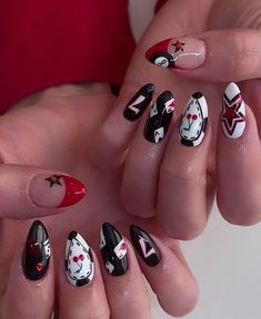 Go all-in with these casino-inspired nails that mix classic black and white with playful cherry, card, and dice art. These nails give off a fun, daring vibe that’s perfect for a bachelorette night full of surprises. Blackjack Nails Design, Playing Cards Nail Design, Playing Cards Nail Art, Board Game Nails, Playing Card Nail Designs, Card Suit Nails, Card Inspired Nails, Casino Themed Nails, Cards Nails Design