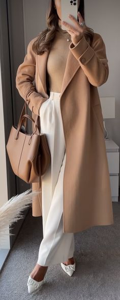 Female Lawyer Fashion, Female Lawyer, Lawyer Fashion, Lawyer Outfit, Skandinavian Fashion, Chique Outfits, Classy Work Outfits, Stylish Work Outfits, Looks Chic