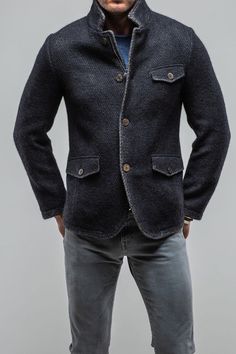 Travel Jacket, Luxury Outerwear, Smart Casual Style, Mac Jeans, Knit Outerwear, St Bernard, Man Fashion, Sport Dress, Italian Luxury