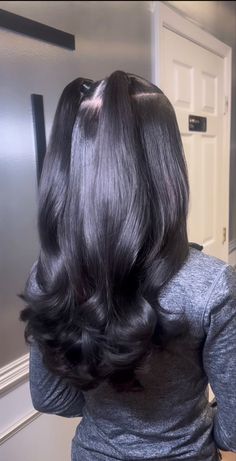 Latina Hair, Y2k Hairstyles, Quick Weave Hairstyles, Hairdos For Curly Hair, Flat Iron Hair Styles, Slick Hairstyles, Hair Ponytail Styles, Long Black Hair