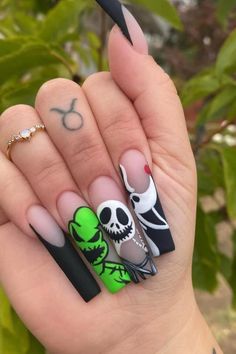 These Black Halloween Nails Are Blowing Up on Pinterest! Make your Holloween Nails unforgettable! Get ready to be inspired by these stunning Black Halloween Nails that are perfect for the spooky season! From Pink Halloween Nails and Purple Halloween Nails to fun Pumpkin Nails, these designs will elevate your nail game. Try out creative Halloween Press On Nails or go for intricate Nail Art Halloween featuring Bat Nails. Whether you’re looking for Cute Halloween Nails or bold Halloween Acrylic ... Halloween Nails Diy, October Nails, Fall Acrylic Nails, Long Acrylic Nails Coffin, Acrylic Nails Coffin Pink