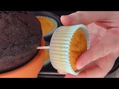 ¡3 recetas que cada madre amará en su día! - YouTube Chocolate Videos, Torte Cupcake, Cupcake Cases, Cake Videos, Pastry Dough, Red Food, Baking Cups, Cupcake Muffins, Muffin Pan