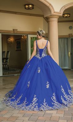 Royal blue long a-line quinceanera ball gown with sweetheart neckline and gold embroidery. Blue Quinceanera Dress, Royal Blue Quinceanera Dresses, Royal Blue Quinceanera, Quinceanera Dresses Blue, Quince Dress, Quinceanera Dress, Prom Girl, Gold Embroidery, Dancing Queen