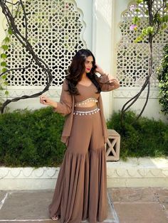 Brown Sharara, Outfits Indian, Simple Frocks, Lehenga Designs Simple, Fancy Dresses Long