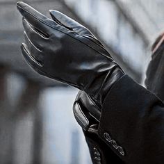 Black Gloves Aesthetic, Leather Gloves Aesthetic, Gloves Aesthetic, Elegant Gloves, Gloves For Women, Driving Gloves, Black Leather Gloves, Aesthetic Boy, Six Of Crows