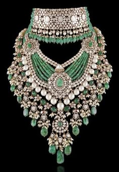 Heavy Jewellery Designs, Emerald Choker, Bridal Choker Necklace, Traditional Necklace, Designers Jewelry Collection, Neck Pieces Jewelry