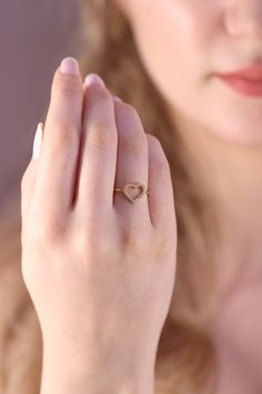 "Diamond Heart Ring / Handmade Gold Heart Ring / 14k & 18k Gold Heart Minimalist Ring Available in Gold, Rose Gold, White Gold ❥ ITEM DETAILS ---> Gold Color of Choice : Yellow Gold, Rose Gold, White Gold ---> Material : 14k ( 585 ) or 18k ( 750 ) Real Gold. It is Not Gold Filled or Gold Plated ---> Made to order ---> Band Thickness : 1.10 mm ---> Band Width : 1.15 mm ---> Face Size: 9,6 x 11 mm ---> Clarity : H color VS/SI ---> Diamond Cut: Round ---> Number of St Pretty Rings Simple, Heart Minimalist, Evil Eye Ring Gold, Hand Jewelry Rings, Turquoise Gold Ring, Pretty Jewelry Necklaces, Gold Heart Ring, Silver Ring Designs, Diamond Heart Ring