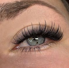 Strip Lash Effect Extensions, Lash Extension Strip Lashes, Textured Eyelash Extensions, Textured Lash Extensions, Whispy Lashes Extensions, Different Eyelash Extension Styles, Eye Lash Extensions Styles, Strip Lash Extensions, Eye Lashes Extensions