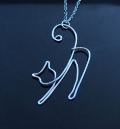 Wire Cat Necklace-Cat Woman Gift-Rose Gold Cat Lover Wire Cat, Cat Necklace Gold, Cat Necklace Silver, Silver Necklace Simple, Cat Women, Bijoux Fil Aluminium, Cat Lady Gift, Sterling Silver Cat, Wire Work Jewelry