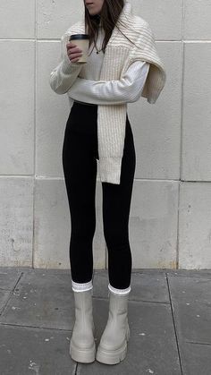 Winteroutfits Chic, Look Legging, Winter Outfits Aesthetic, Chique Outfits, Outfit Ideas Spring, Outfit Chic