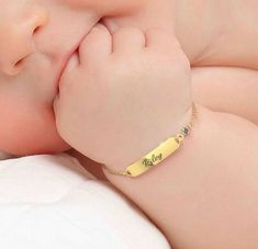 https://chat.whatsapp.com/LxVE2Z2xaYo4NdpPNmEID8 ❤ Baby Bracelet Gold, Fancy Baby Shower, Kids Gold Jewelry, New Gold Jewellery Designs, Baby Bangles, Bridal Jewelry Vintage, Gold Jewelry Simple Necklace